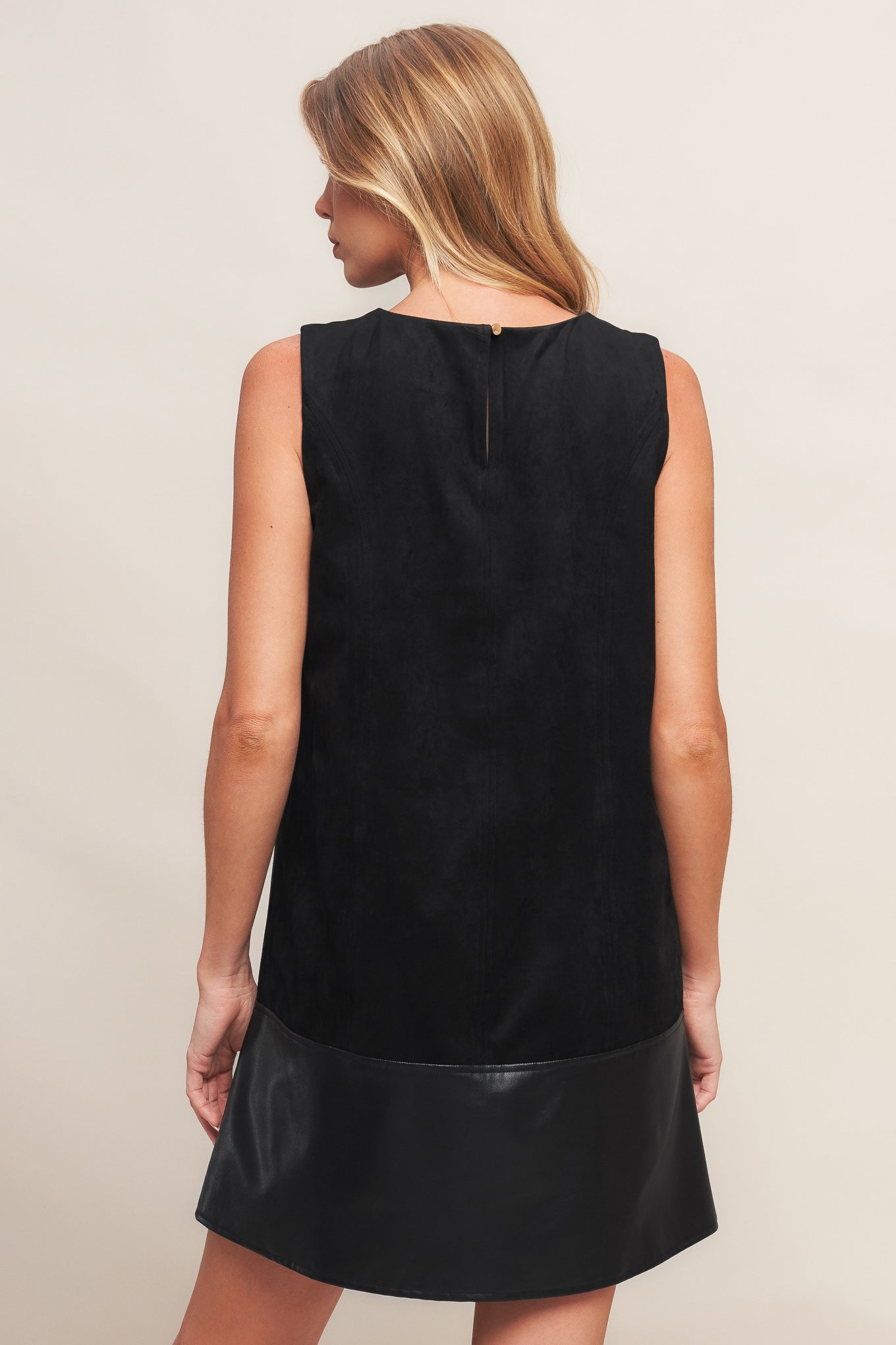 CITY SLEEK  FAUX SUEDE AND LEATHER SHIFT DRESS - MaraFormigone