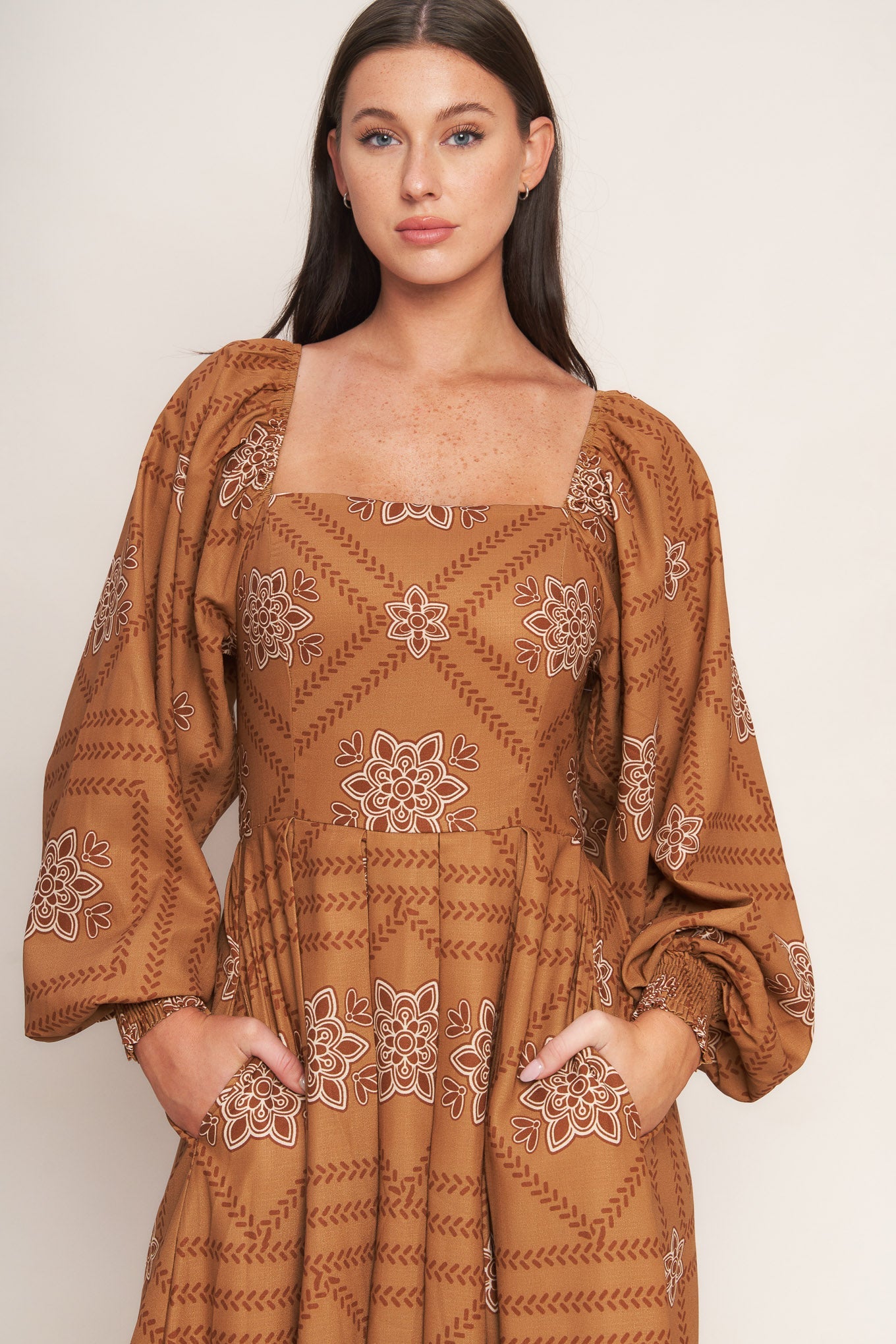 VESTIDO MIDI TEJIDO CON CUADRADOS DEL SUROESTE