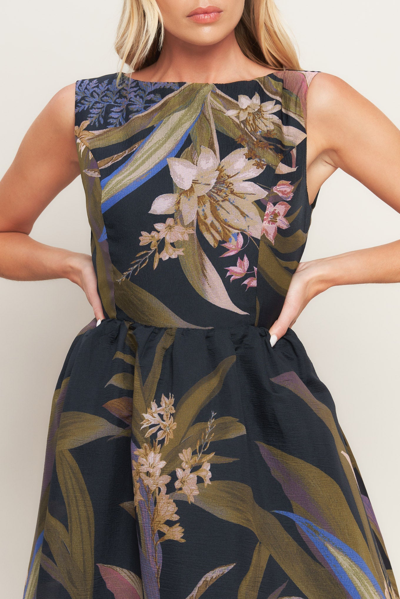 VESTIDO MIDI FOLIAGE WHISPER TECIDO