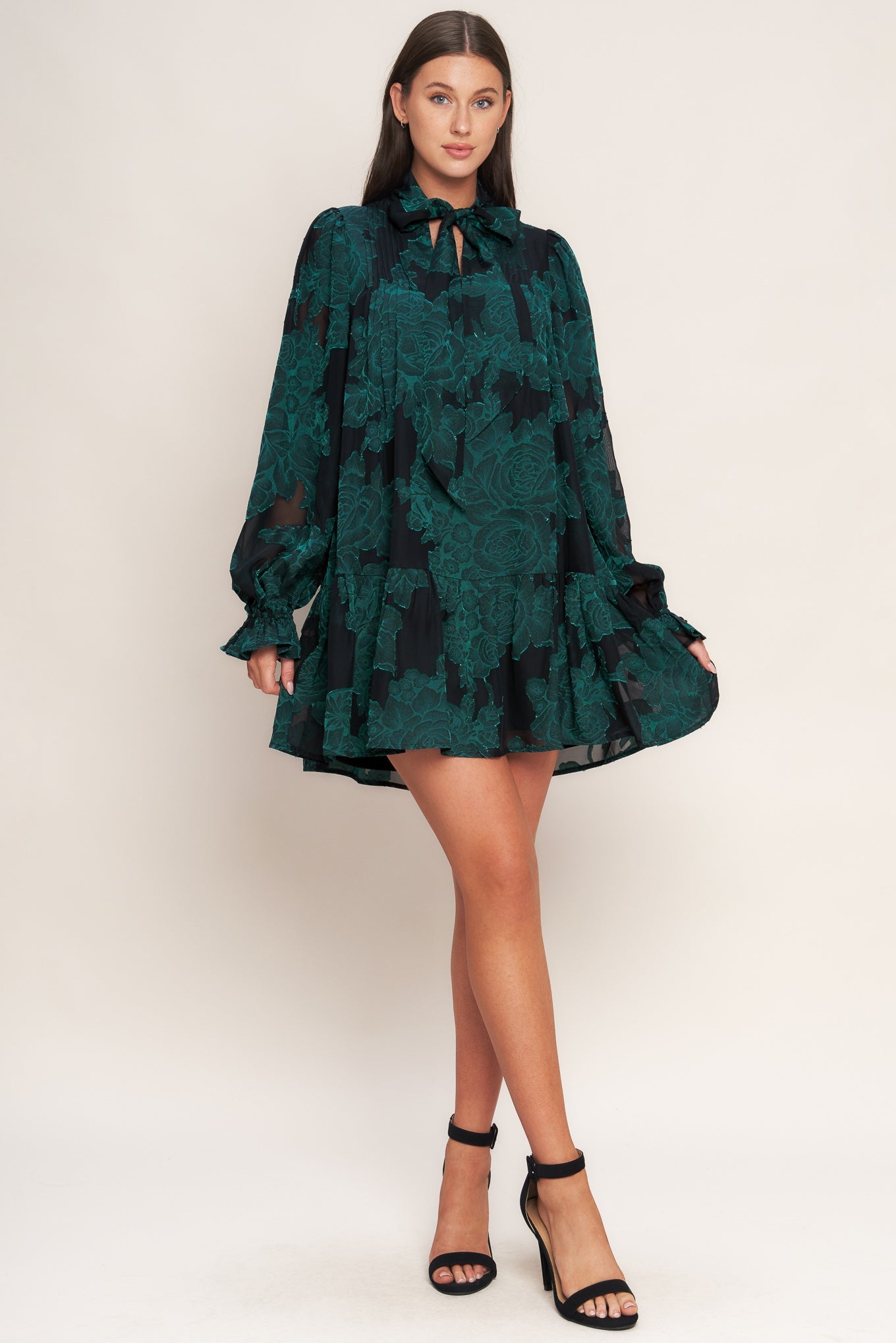 MINIVESTIDO TEJIDO PÉTALO VENENOSO