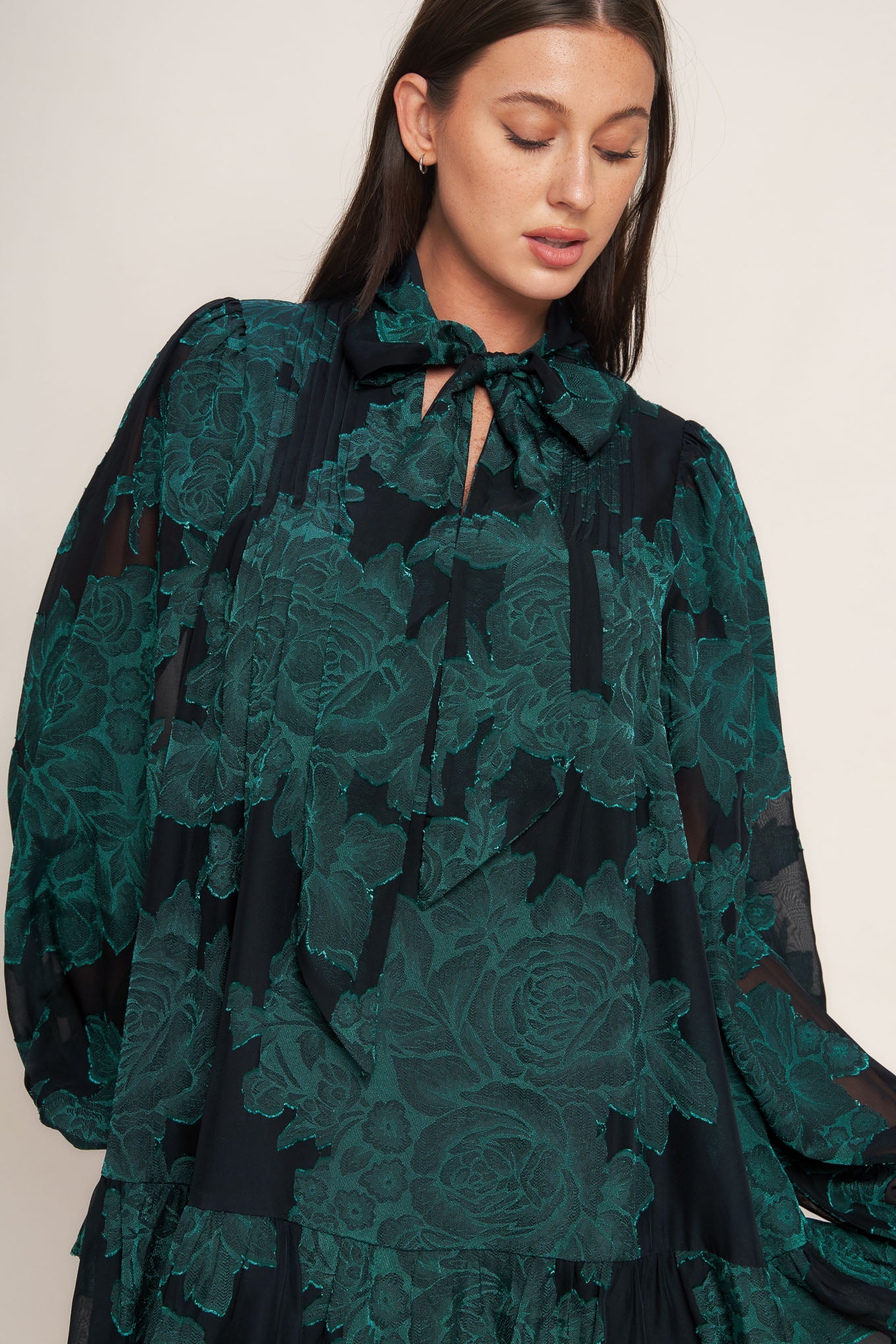 MINIVESTIDO TEJIDO PÉTALO VENENOSO