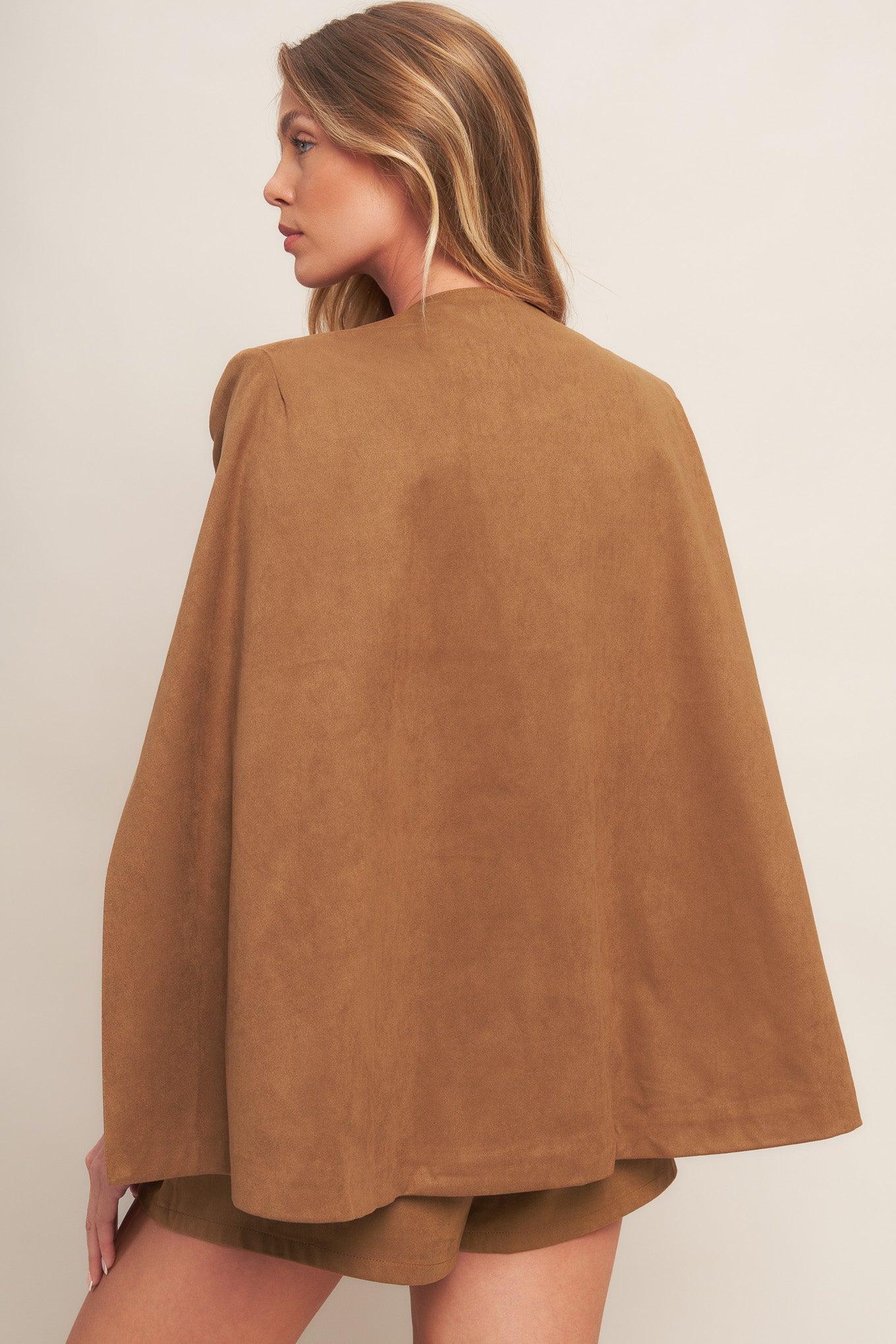 DESERT FLOWER FAUX SUEDE TOP - MaraFormigone