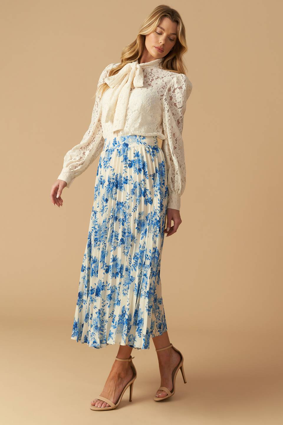 FALDA MIDI TEJIDA ESTRELLAS EN MI CORAZÓN