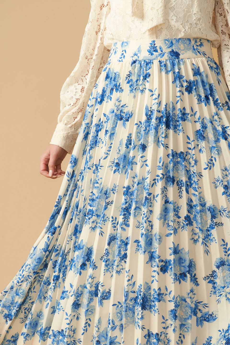 FALDA MIDI TEJIDA ESTRELLAS EN MI CORAZÓN