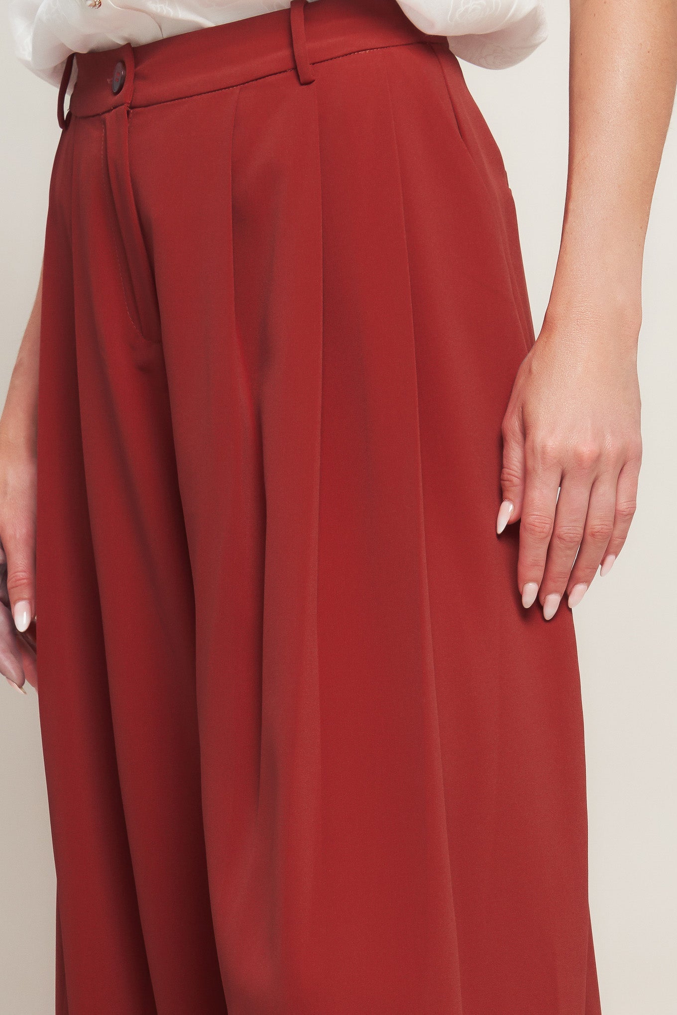 THROW IT BACK WOVEN PANTS - MaraFormigone