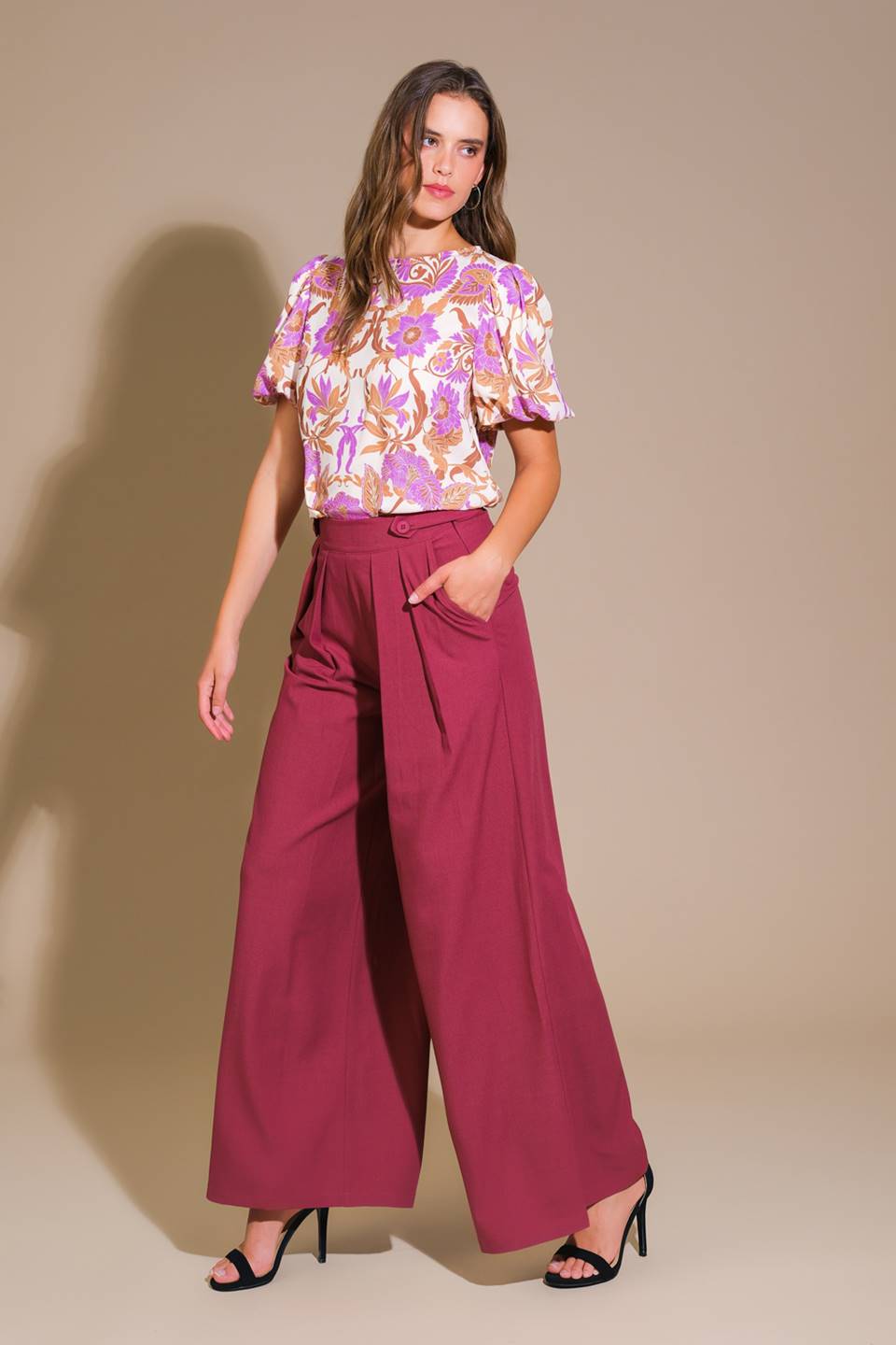 PANTALONES TEJIDOS VISTAS A LA TERRAZA