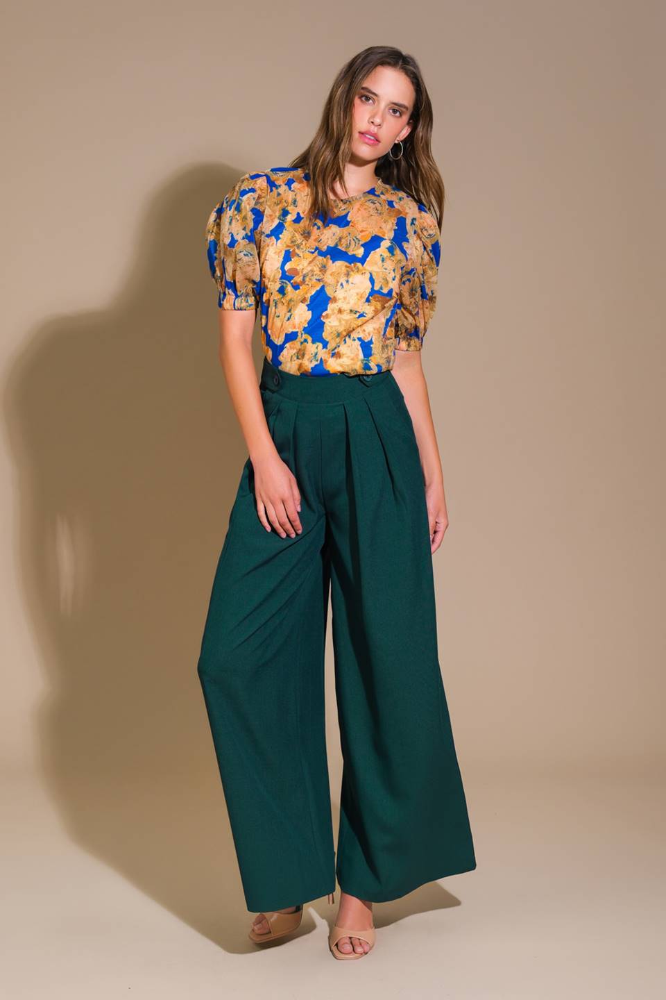 PANTALONES TEJIDOS VISTAS A LA TERRAZA