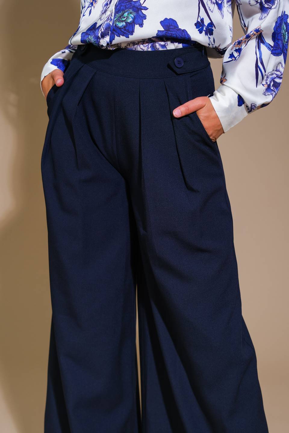 PANTALONES TEJIDOS VISTAS A LA TERRAZA