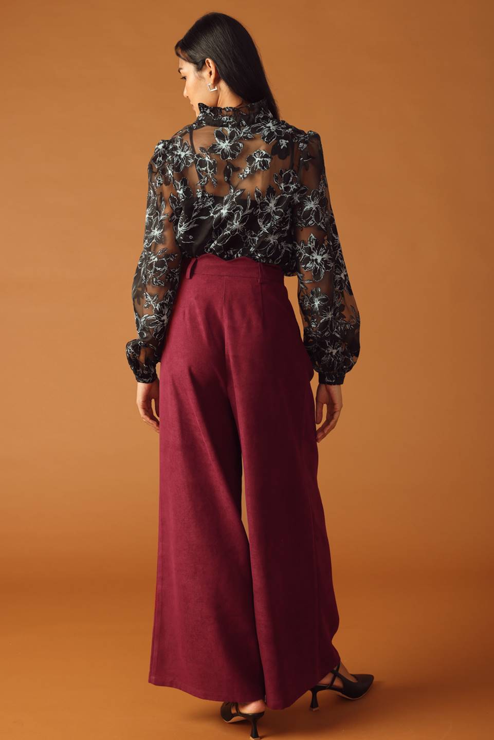 Não existe calça de tecido melhor.