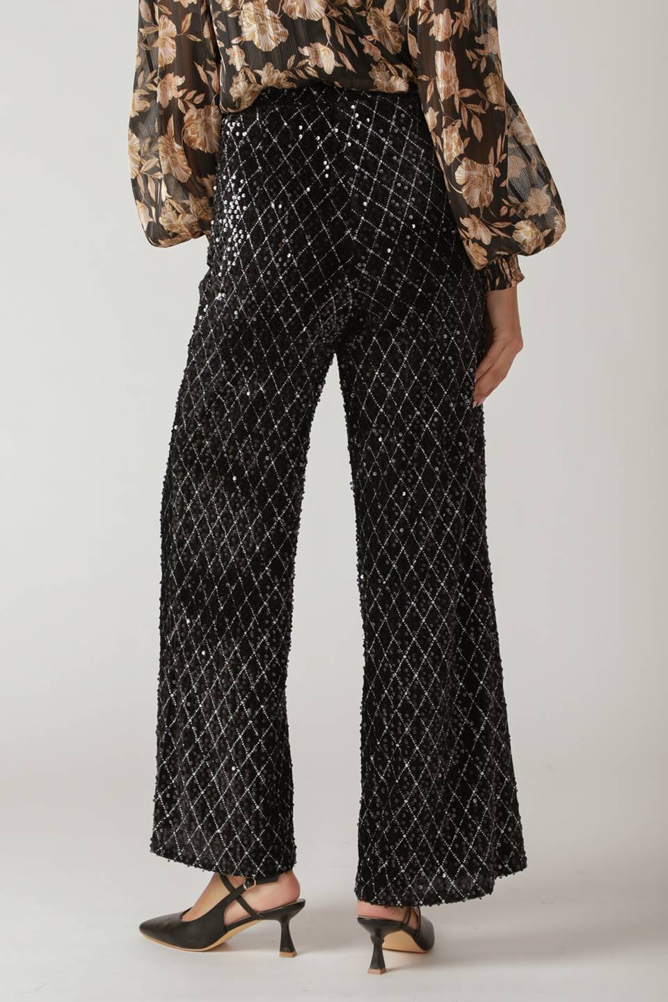 RUNNING OUT OF TIME SEQUIN PANTS - MaraFormigone