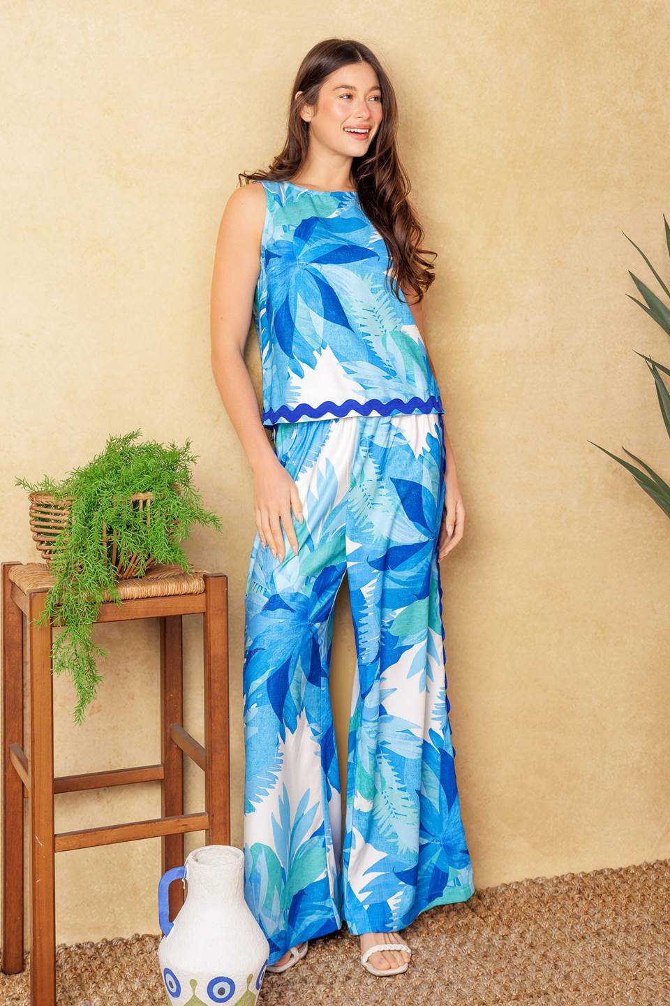 DIAS PASSAM CALÇAS DE TECIDO