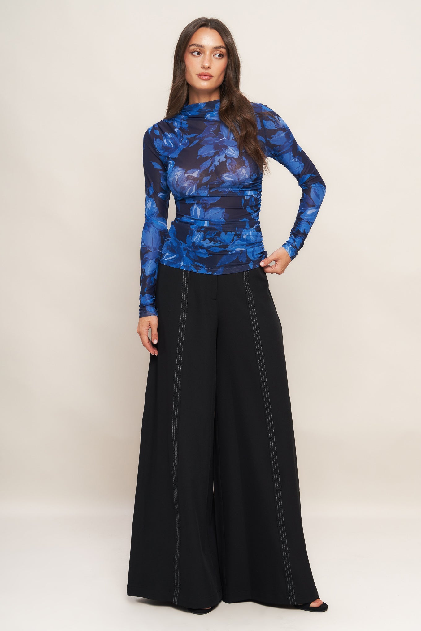 RUNWAY READY BLACK WOVEN WIDE LEG PANTS - MaraFormigone