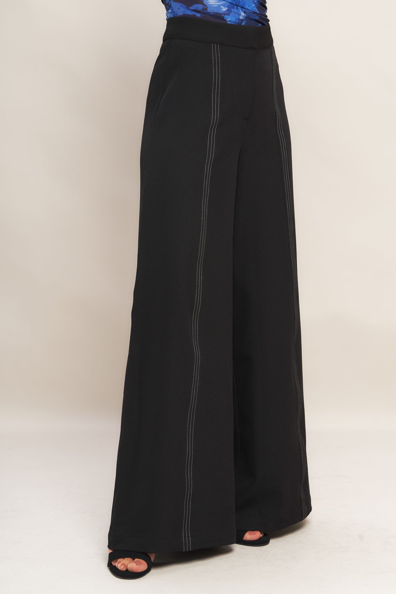 RUNWAY READY BLACK WOVEN WIDE LEG PANTS - MaraFormigone