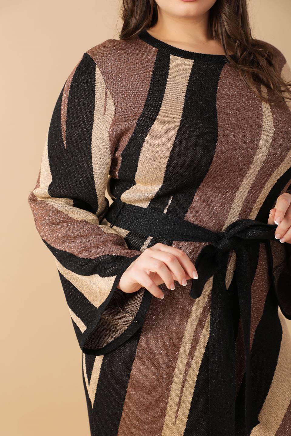 PUT ON A SMILE MIDI SWEATER DRESS - MaraFormigone