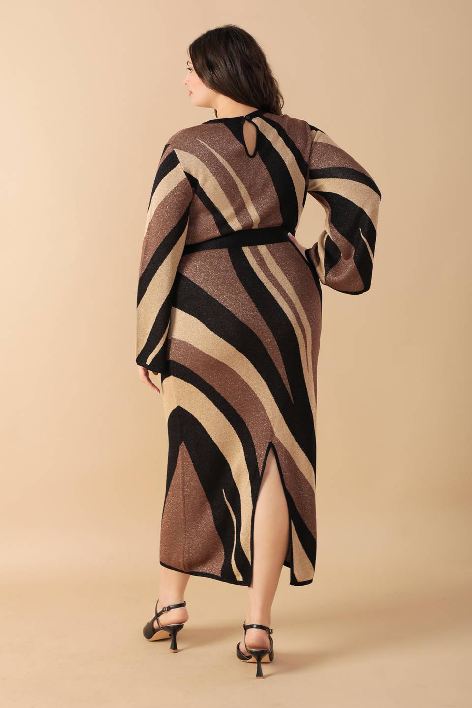 PUT ON A SMILE MIDI SWEATER DRESS - MaraFormigone