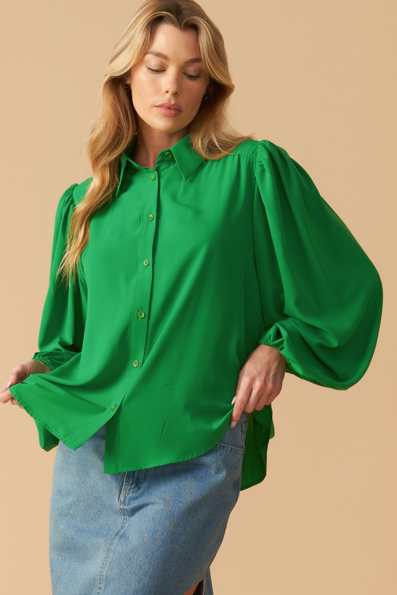 COMFORTABLE CHARM WOVEN TOP - MaraFormigone