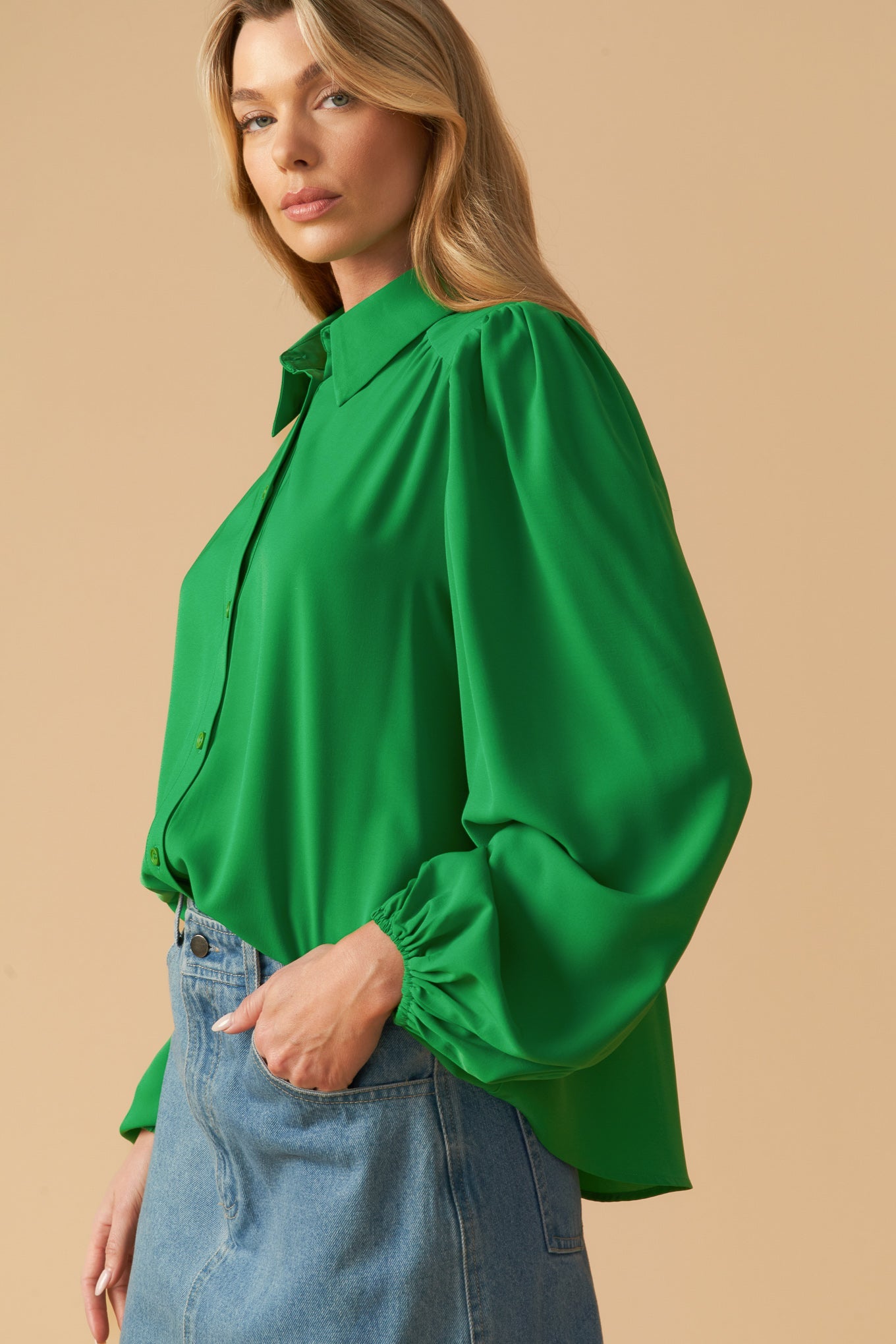 COMFORTABLE CHARM WOVEN TOP - MaraFormigone