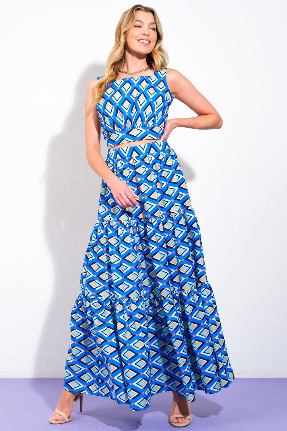 Conjunto de blusa e saia de tecido plano "Jornada de Verão"