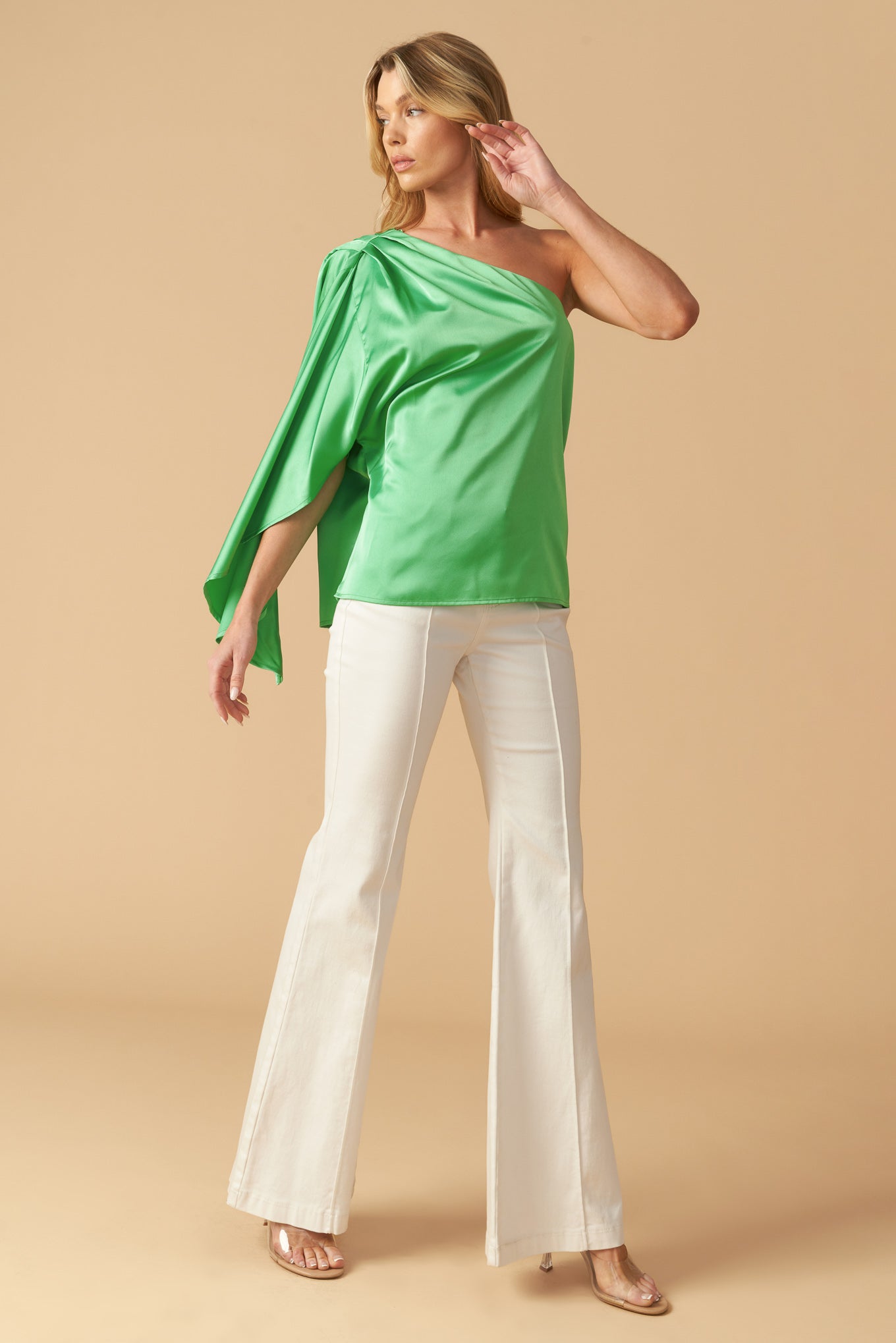 BLUSA TECIDA COM ESPÍRITOS ALEGRES