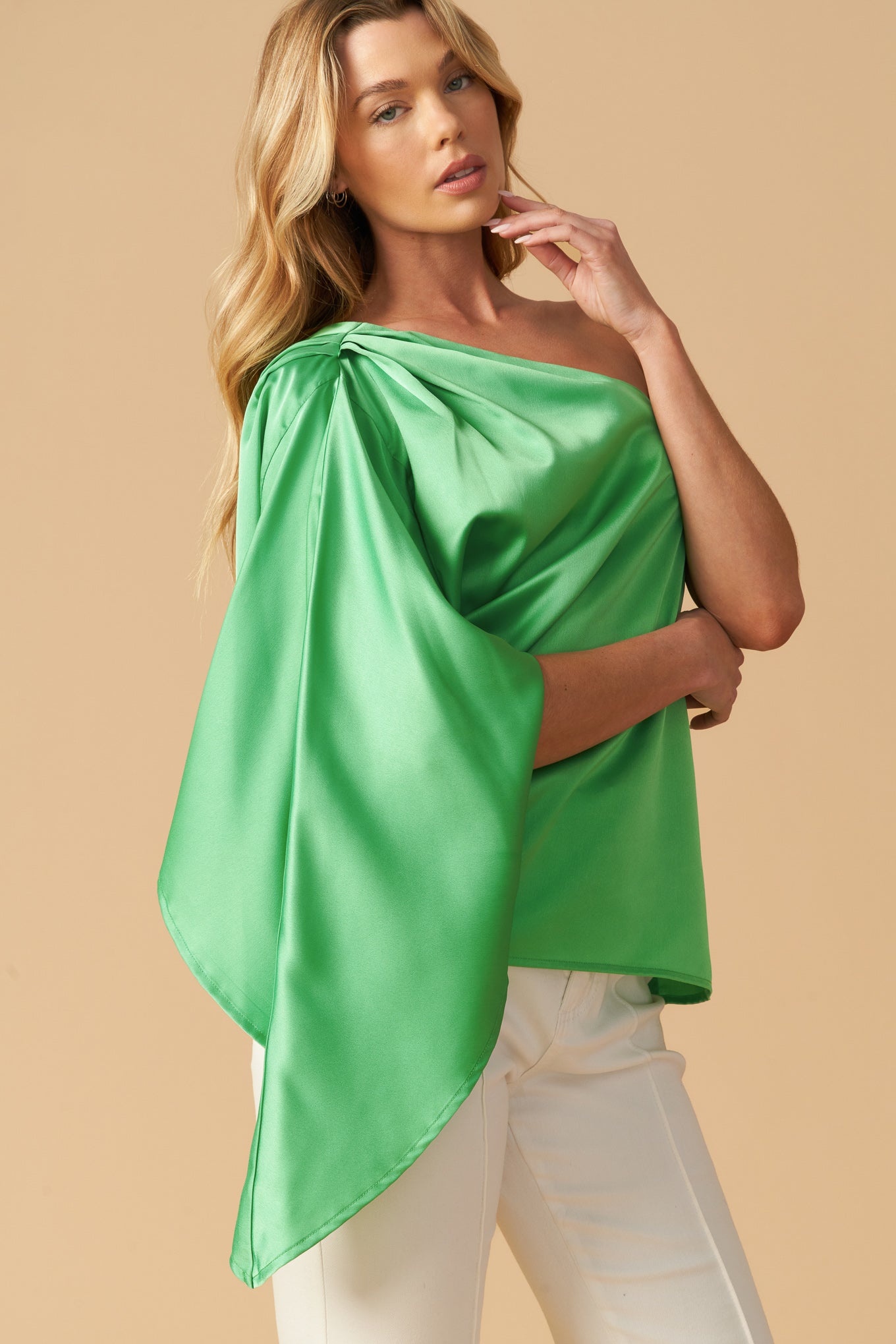 BLUSA TECIDA COM ESPÍRITOS ALEGRES