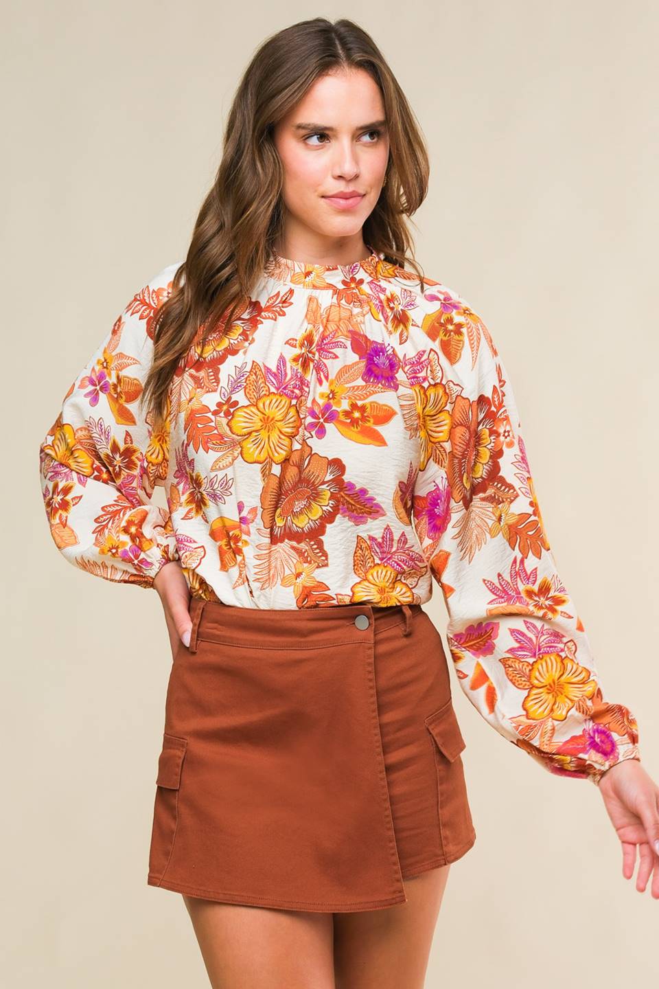 TOP TEJIDO ROMÁNTICAMENTE ENTRELZADO