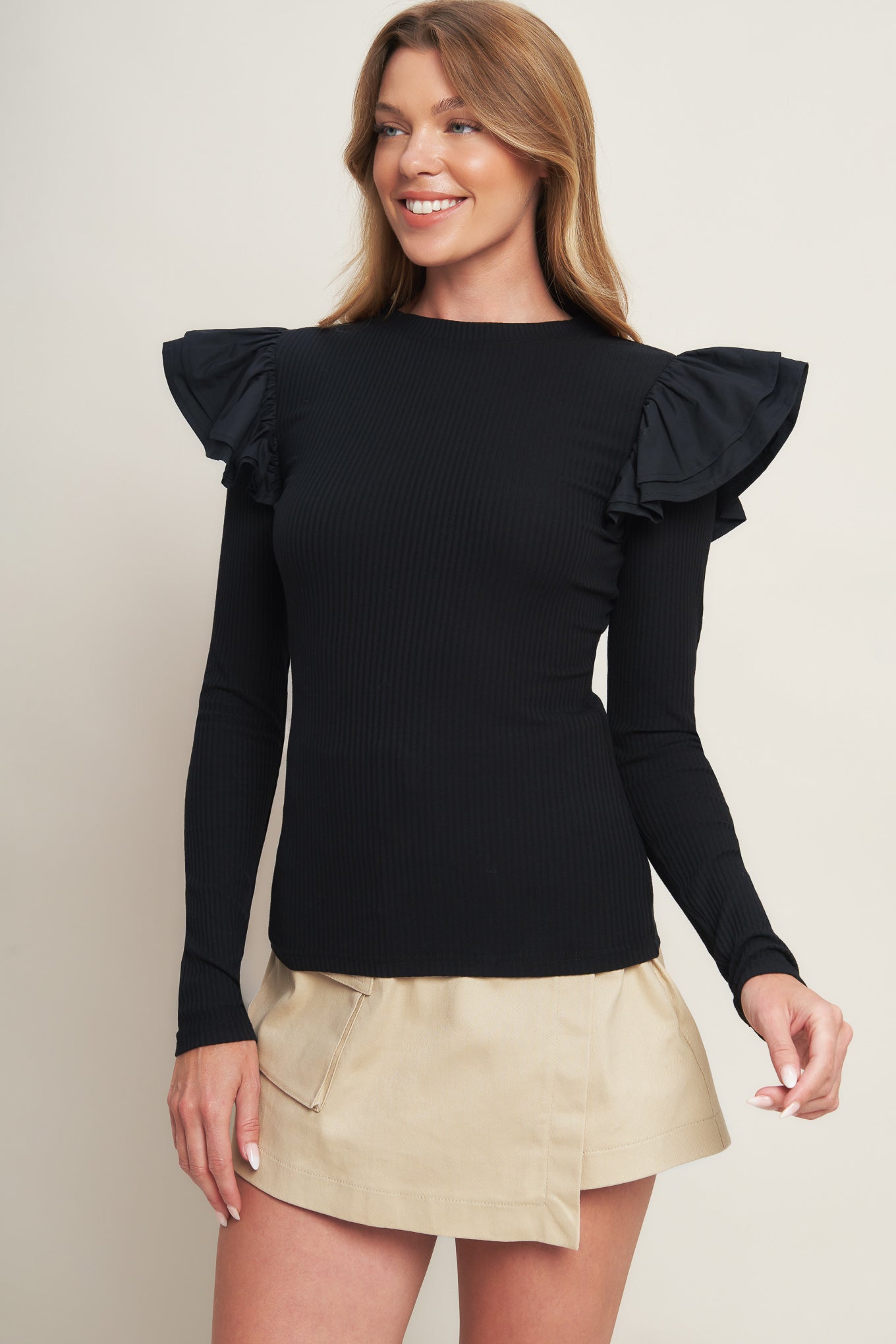 HAPPIEST HERE BLACK KNIT TOP - MaraFormigone
