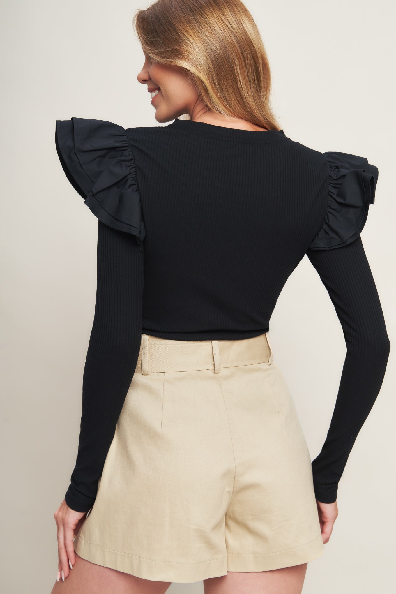 HAPPIEST HERE BLACK KNIT TOP - MaraFormigone