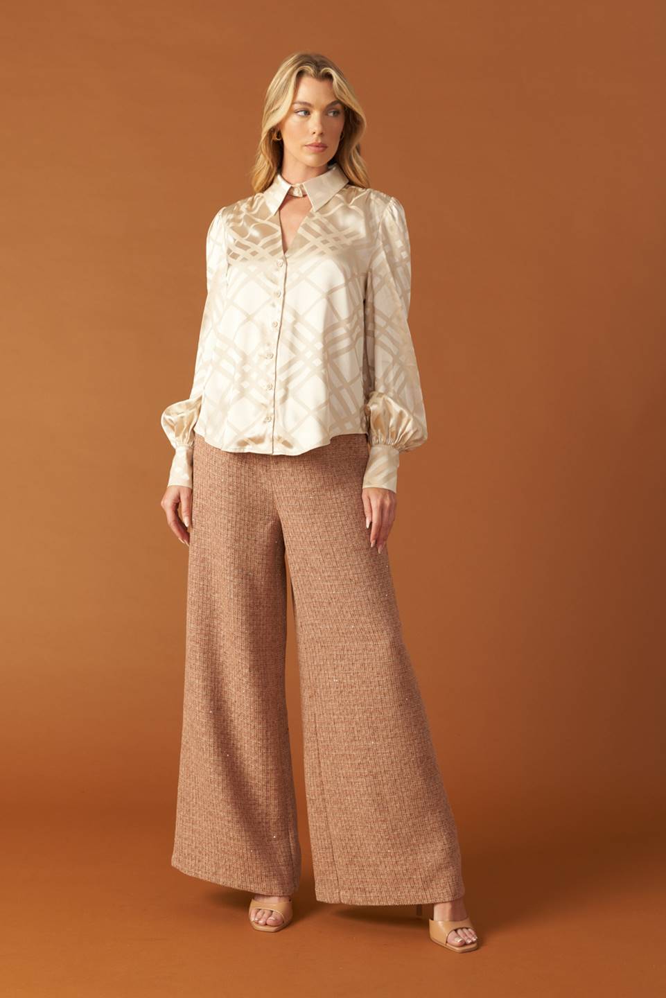 TOP DE SATÉN TEJIDO THE ART OF BALANCE