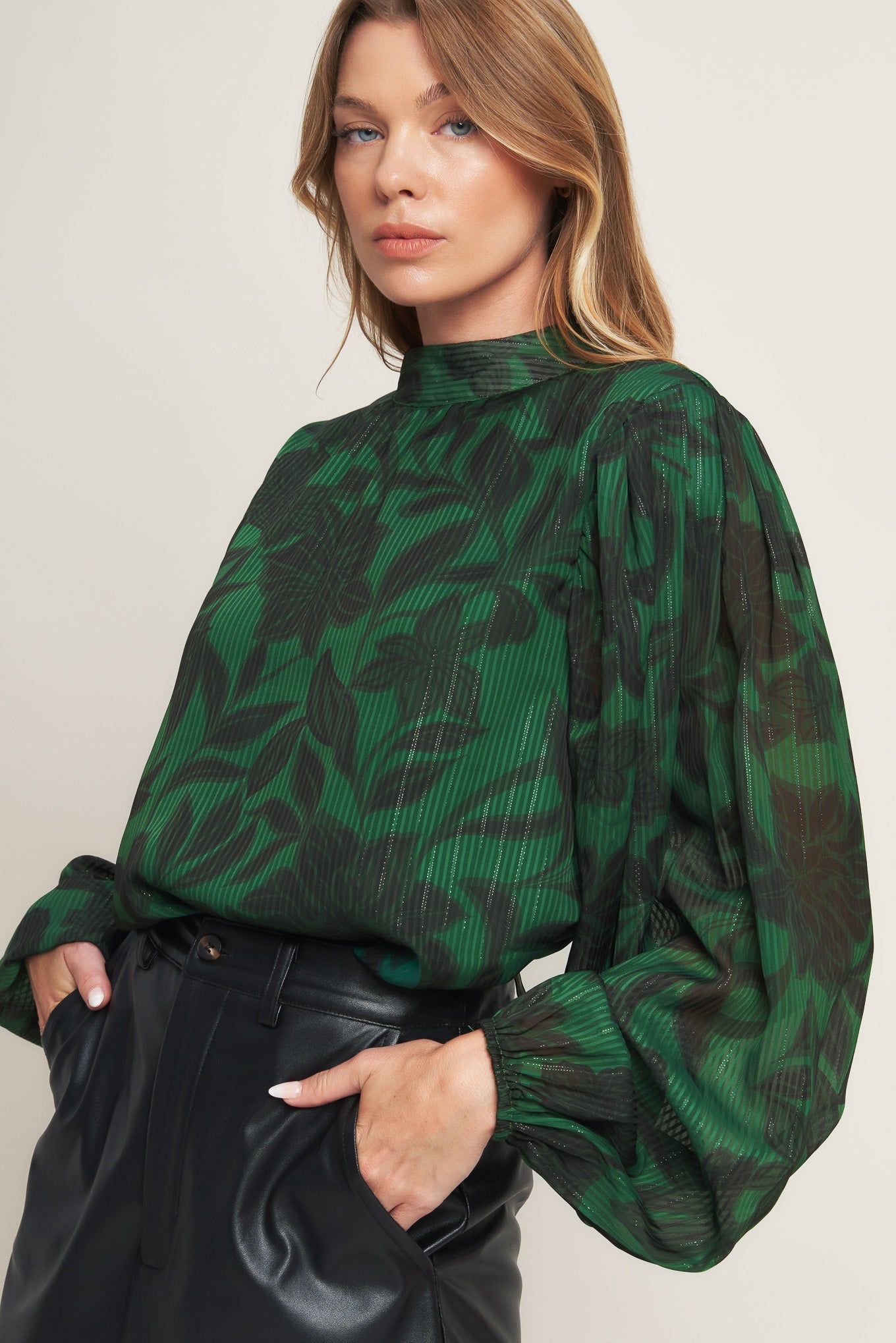 NOIR LEAF GREEN WOVEN TOP - MaraFormigone