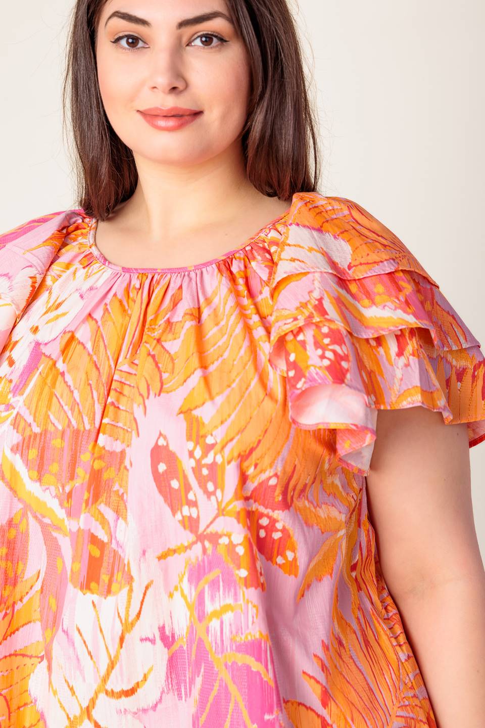 Blusa de tecido rosa brilhante para o entardecer