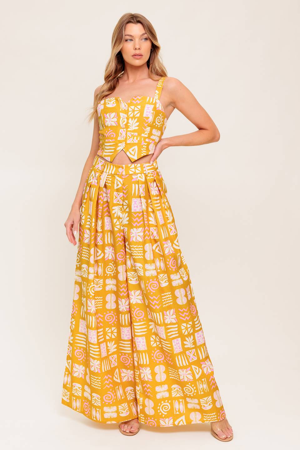 Conjunto Pretty Meadow de blusa e calça em tecido plano