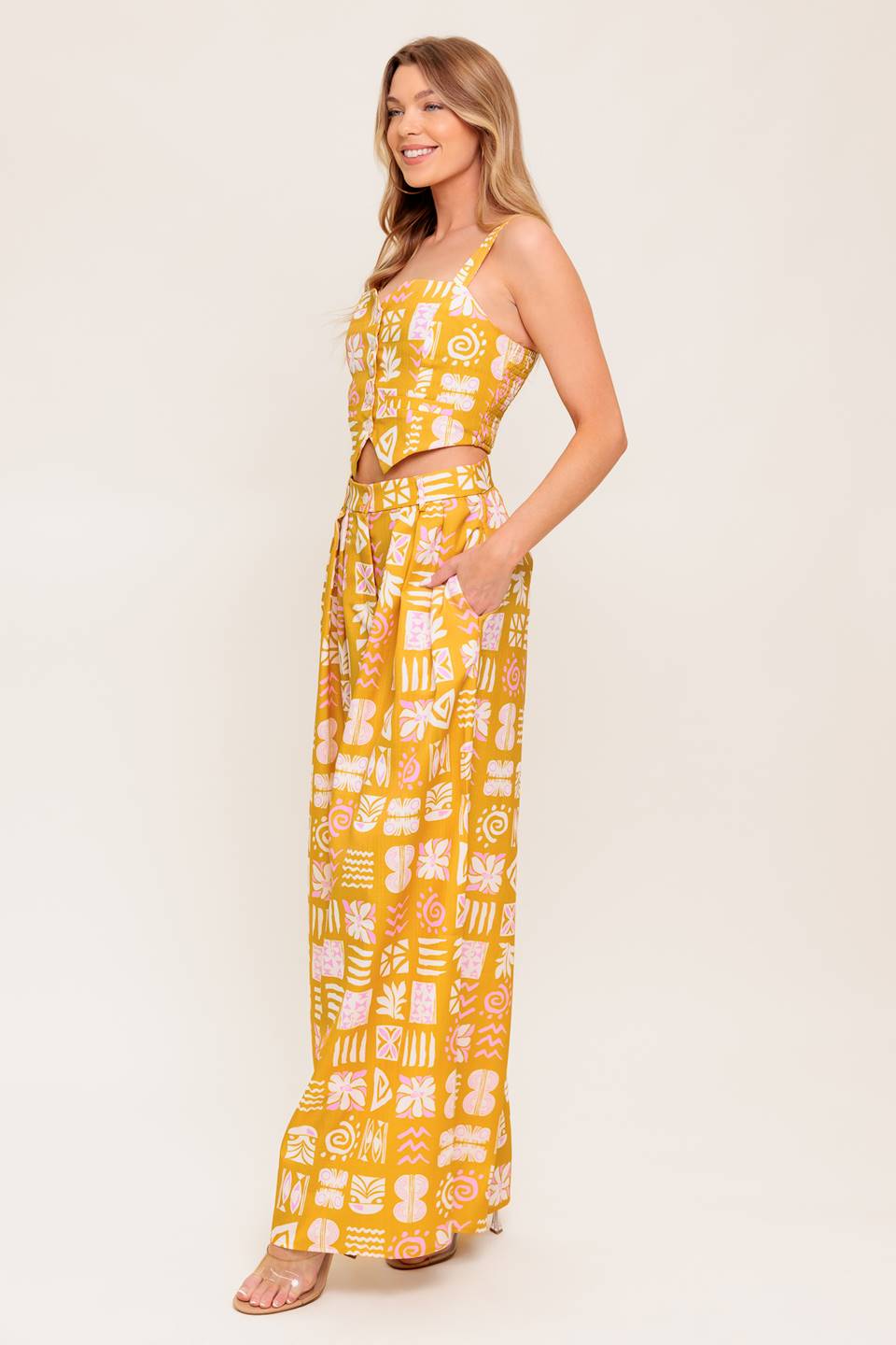 Conjunto Pretty Meadow de blusa e calça em tecido plano