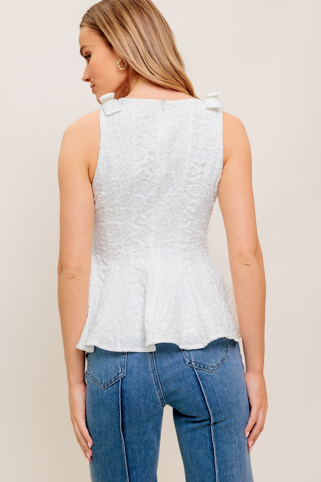 SOFT WHISPER WOVEN TOP - MaraFormigone