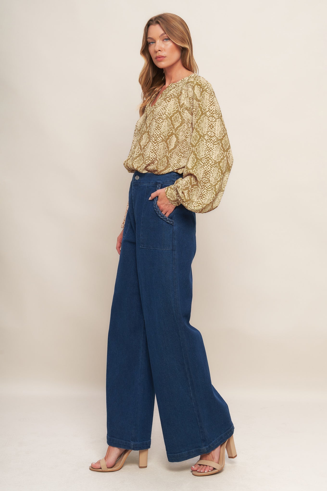 Top tejido color topo estilo retro chic