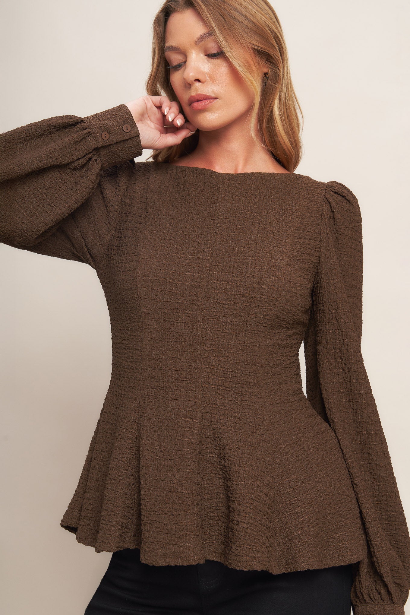 COFFEE DATE BROWN WOVEN TOP - MaraFormigone