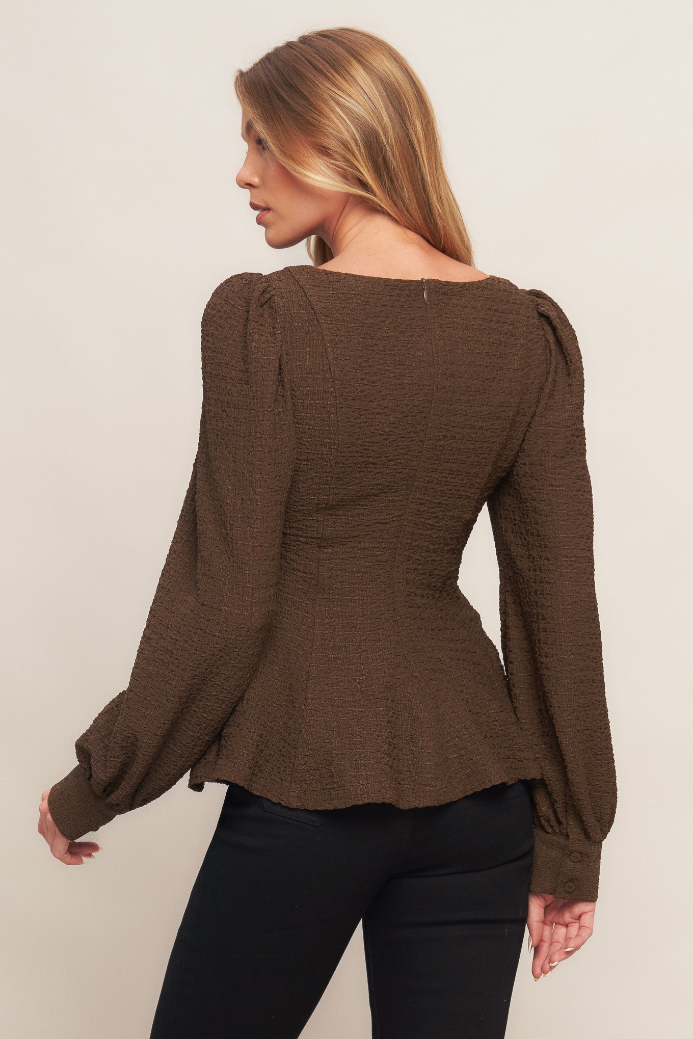 COFFEE DATE BROWN WOVEN TOP - MaraFormigone