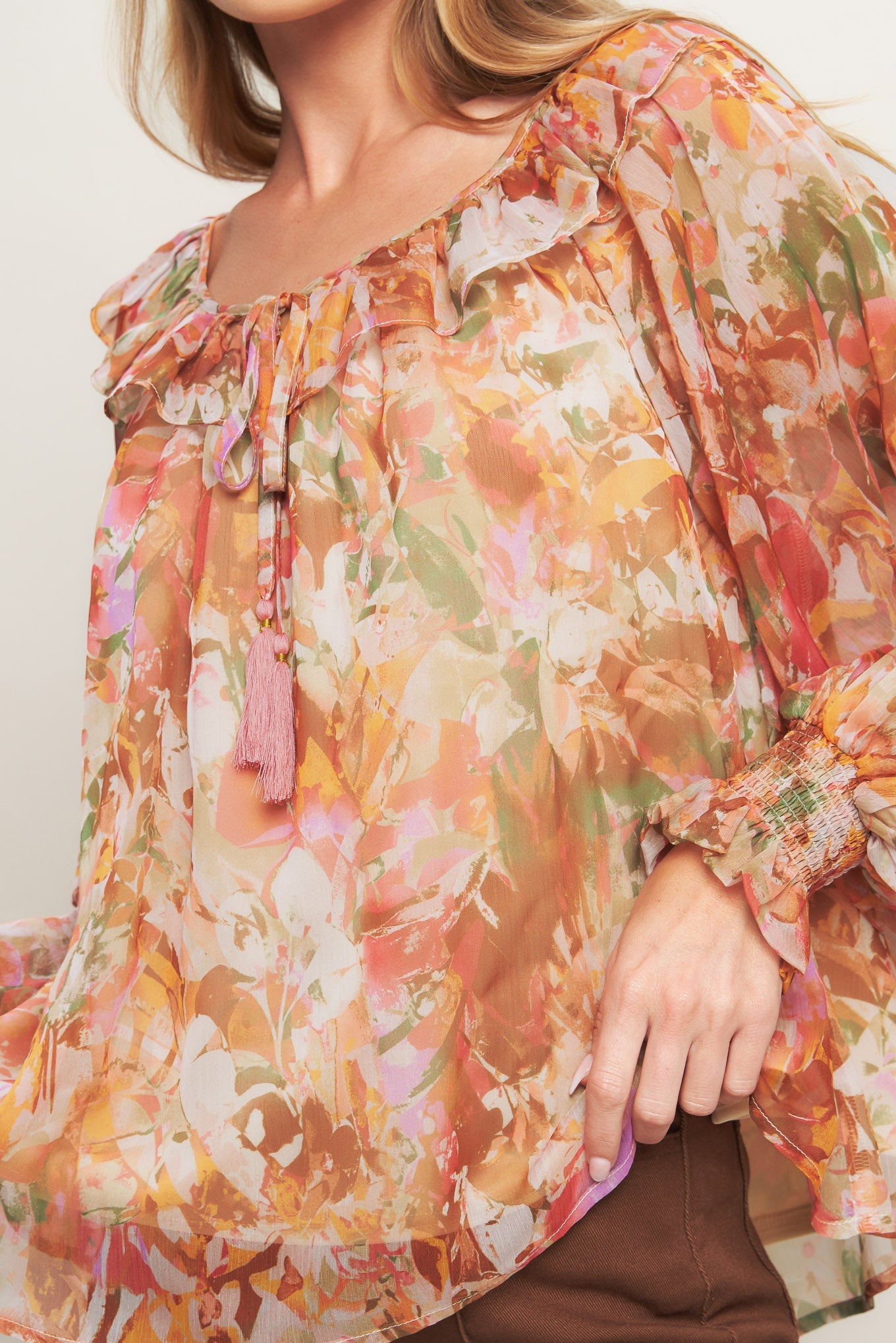 SOFT FLORAL RUST WOVEN TOP - MaraFormigone