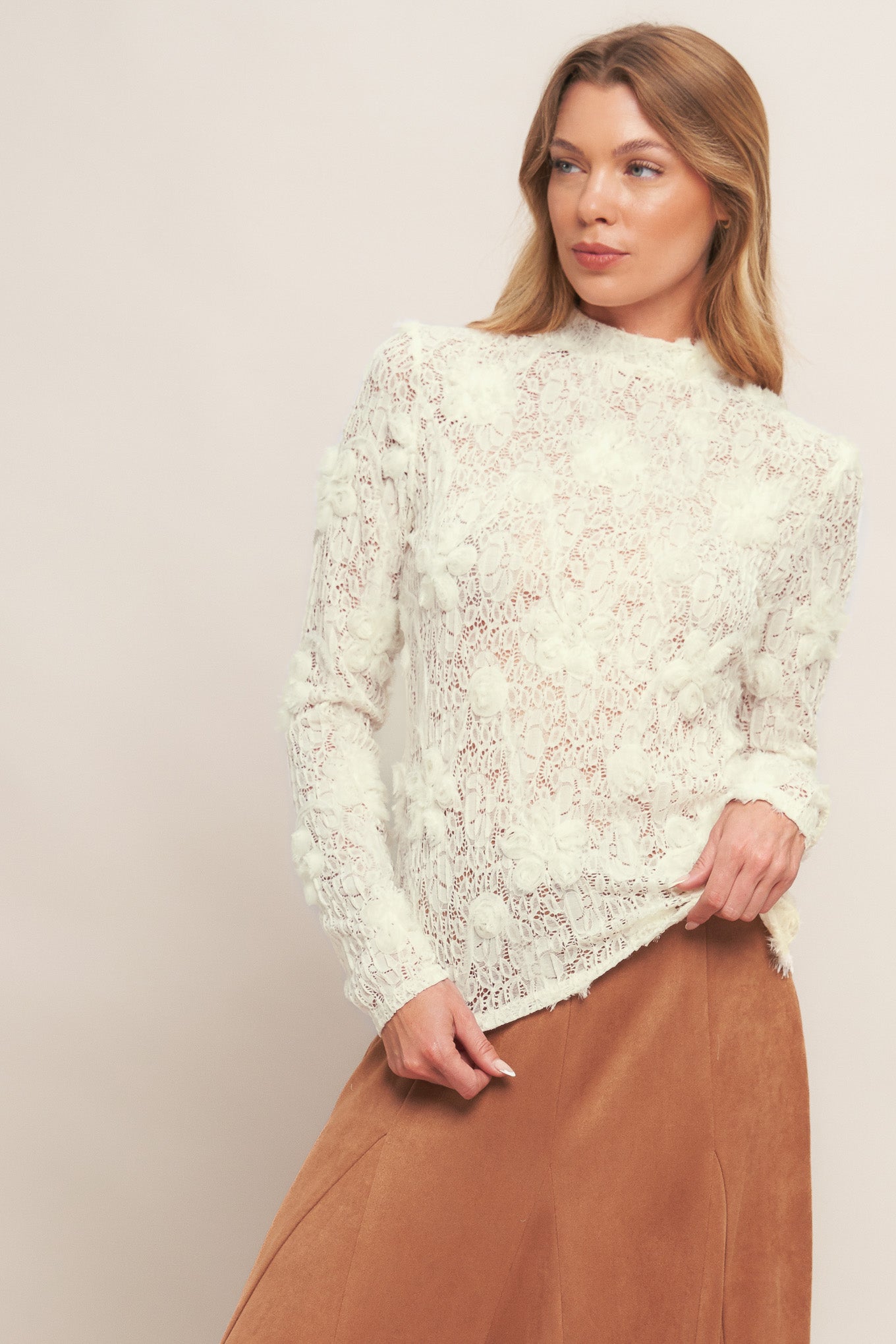 TOP DE SUÉTER FLORAL TRANSPARENTE ROMÁNTICO