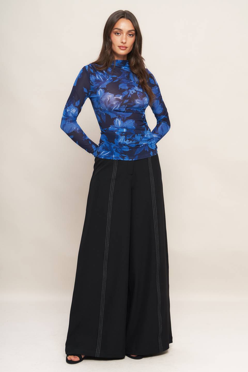 ILLUMINATED PETAL POWER MESH TOP - MaraFormigone