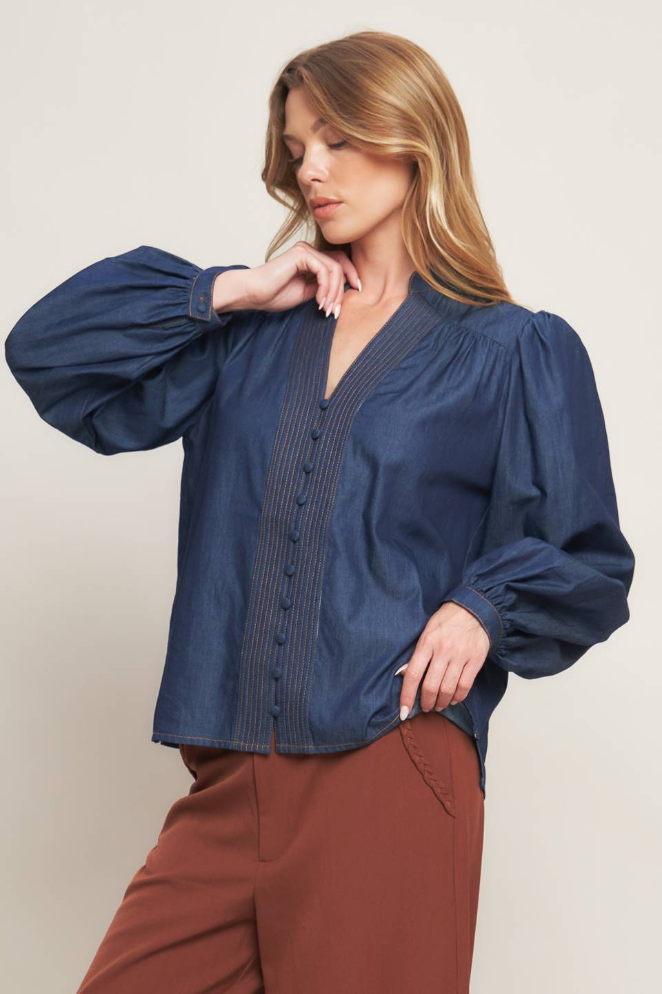 STITCH STORY LIGHTWEIGHT DENIM TOP - MaraFormigone