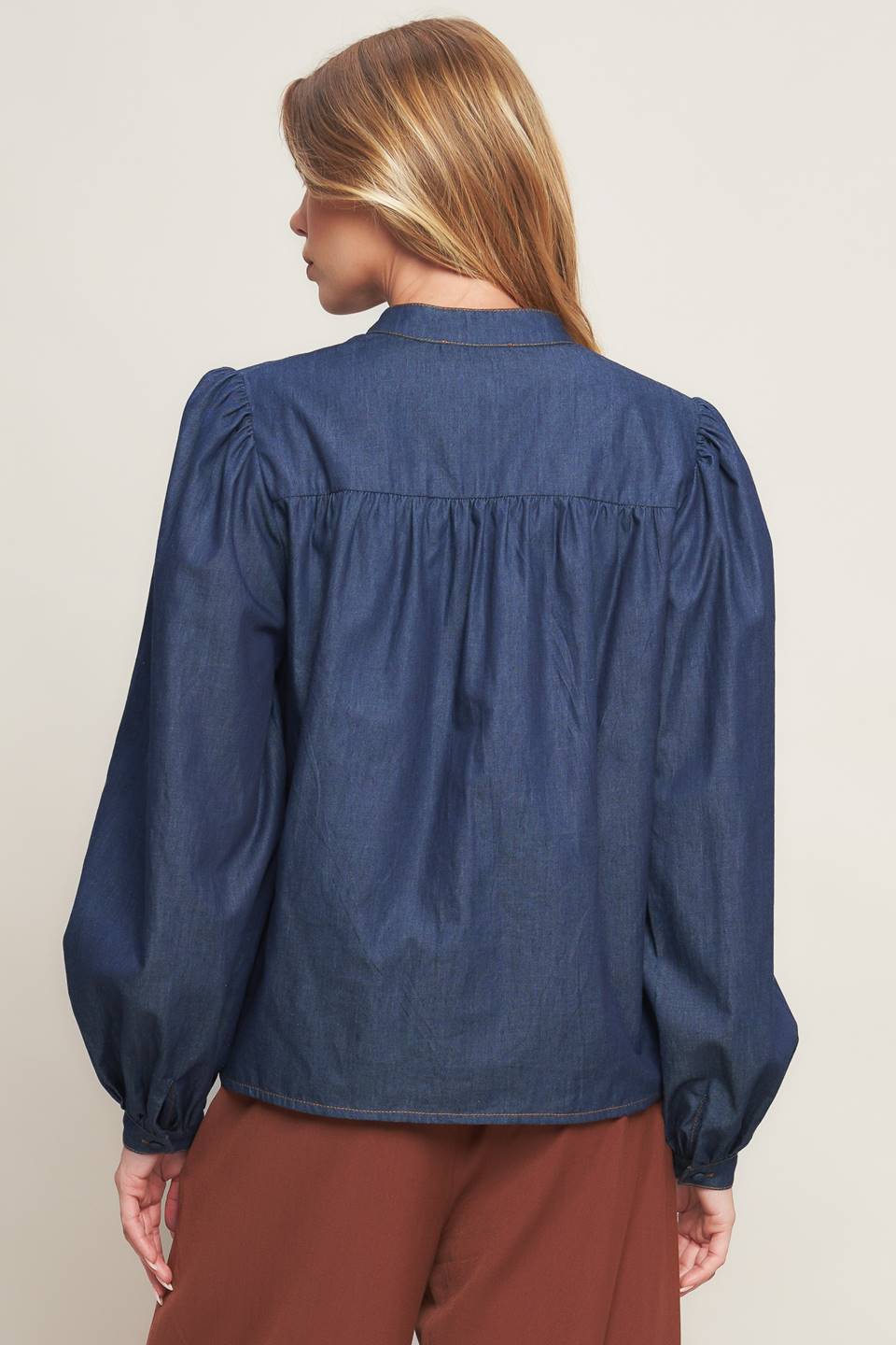 STITCH STORY LIGHTWEIGHT DENIM TOP - MaraFormigone