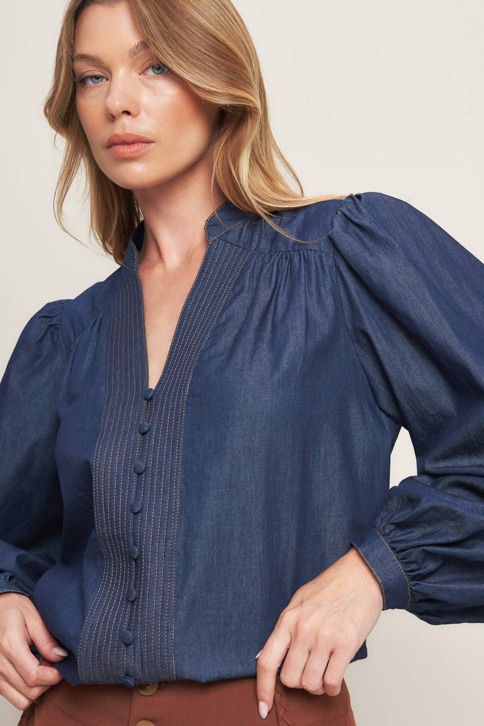 STITCH STORY LIGHTWEIGHT DENIM TOP - MaraFormigone