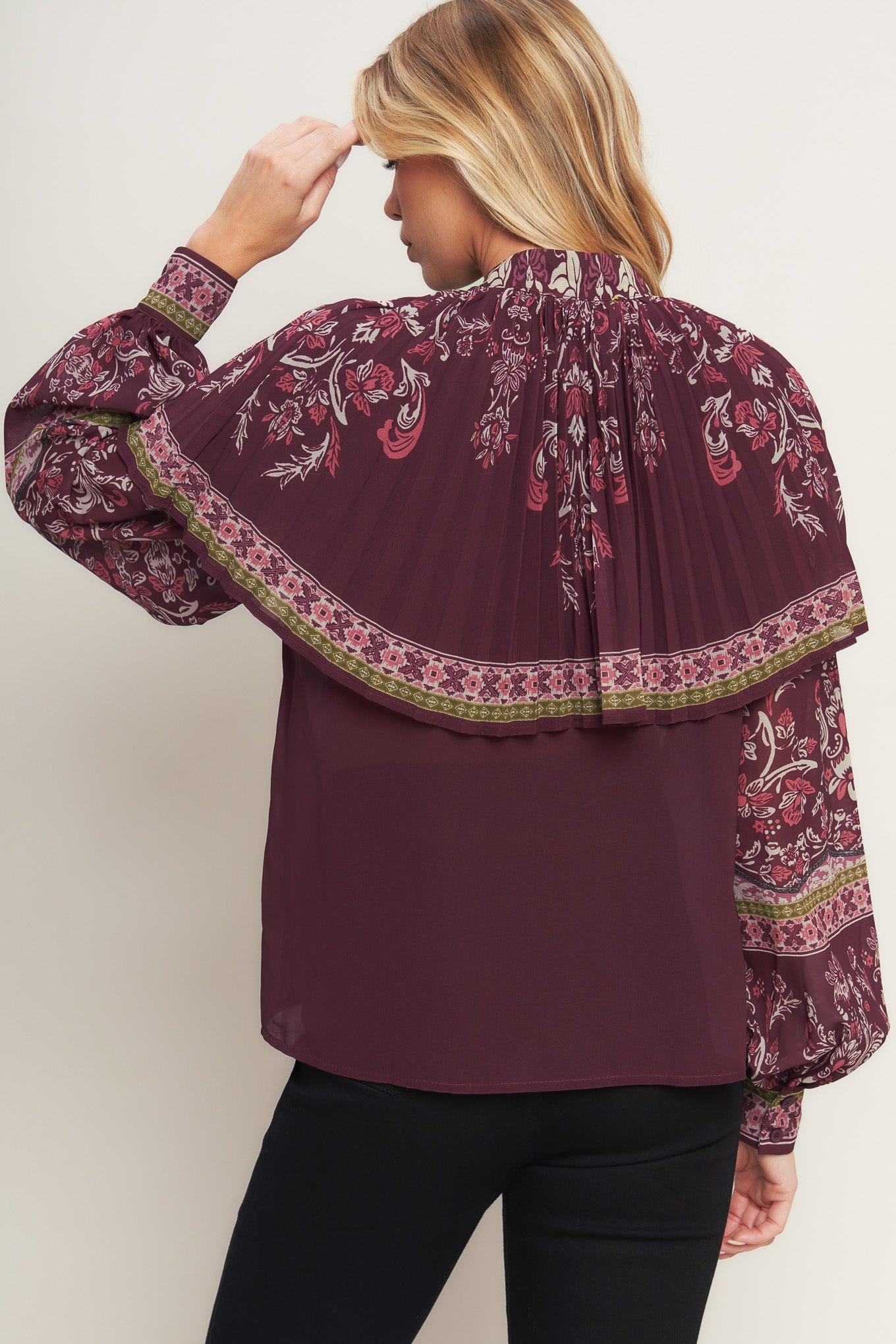 BLUSA TECIDA DE CEREJA ASTECA