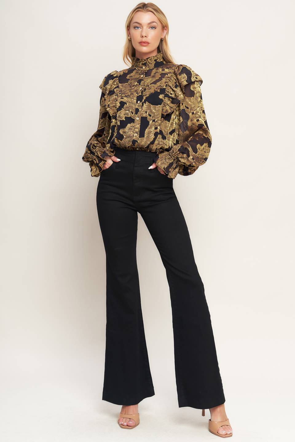 TOP TEJIDO CON BRILLO DE SOMBRA