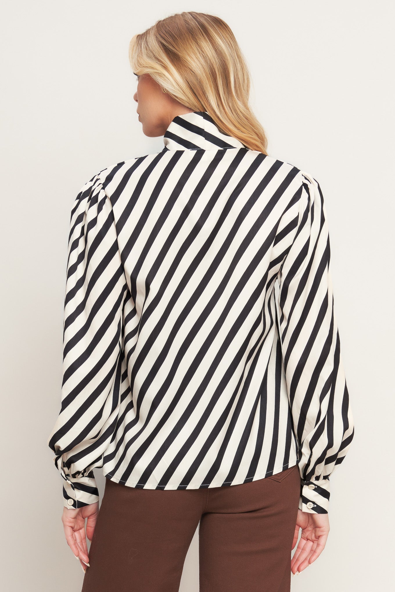 VOGUE STRIPE WOVEN TOP