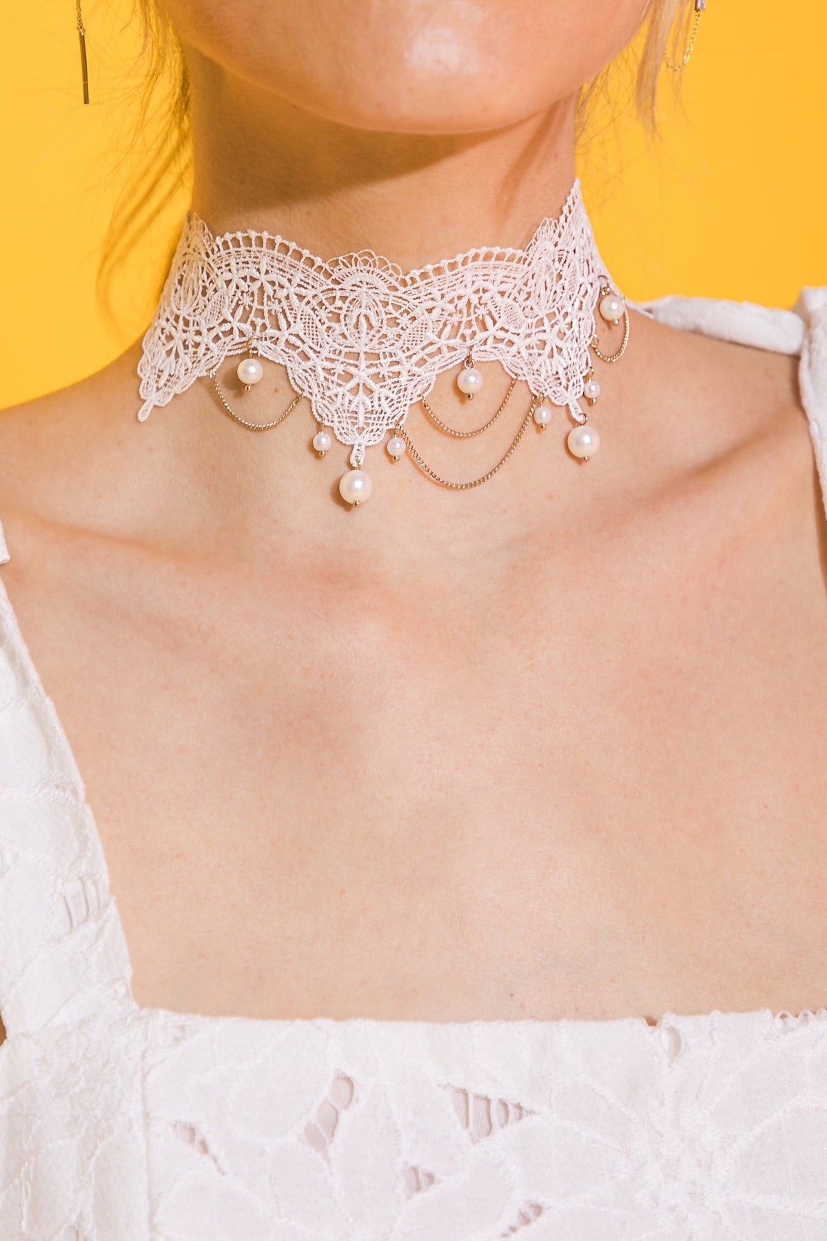 CHOOSE HAPPINESS LACE PEARL CHOKER NECKLACE - MaraFormigone