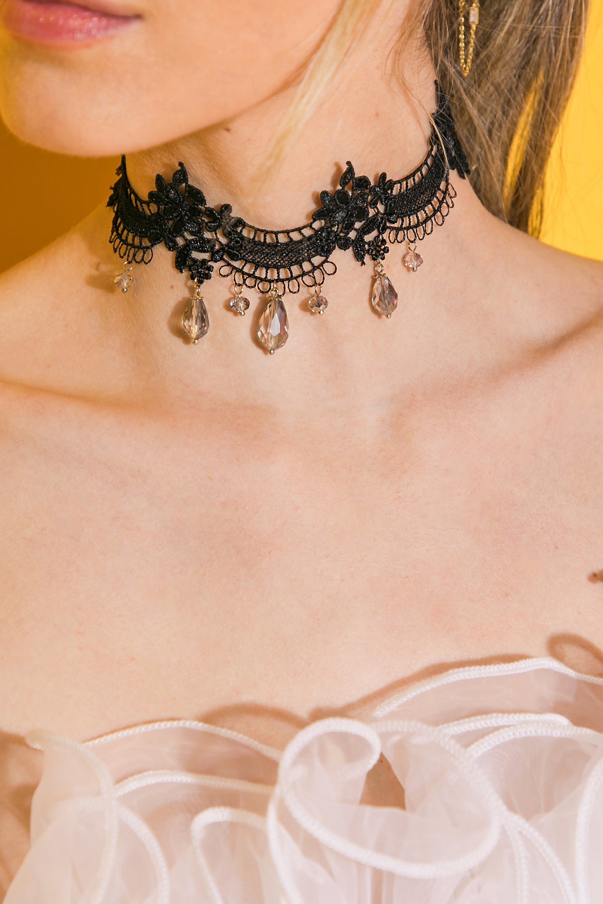 SEXY LACE PEARL CHOKER NECKLACE - MaraFormigone