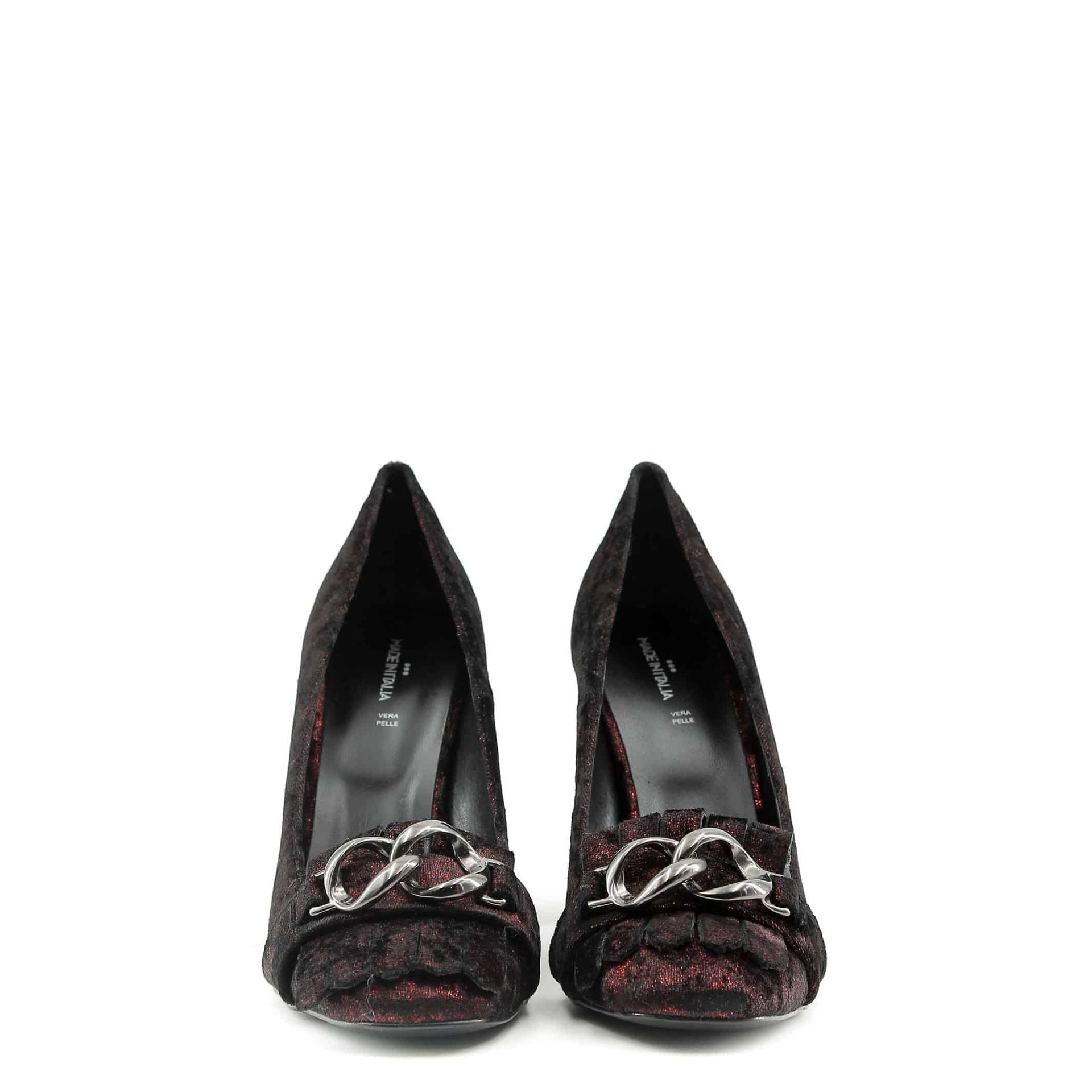 Zapatos de tacón y zapatos de salón fabricados en Italia