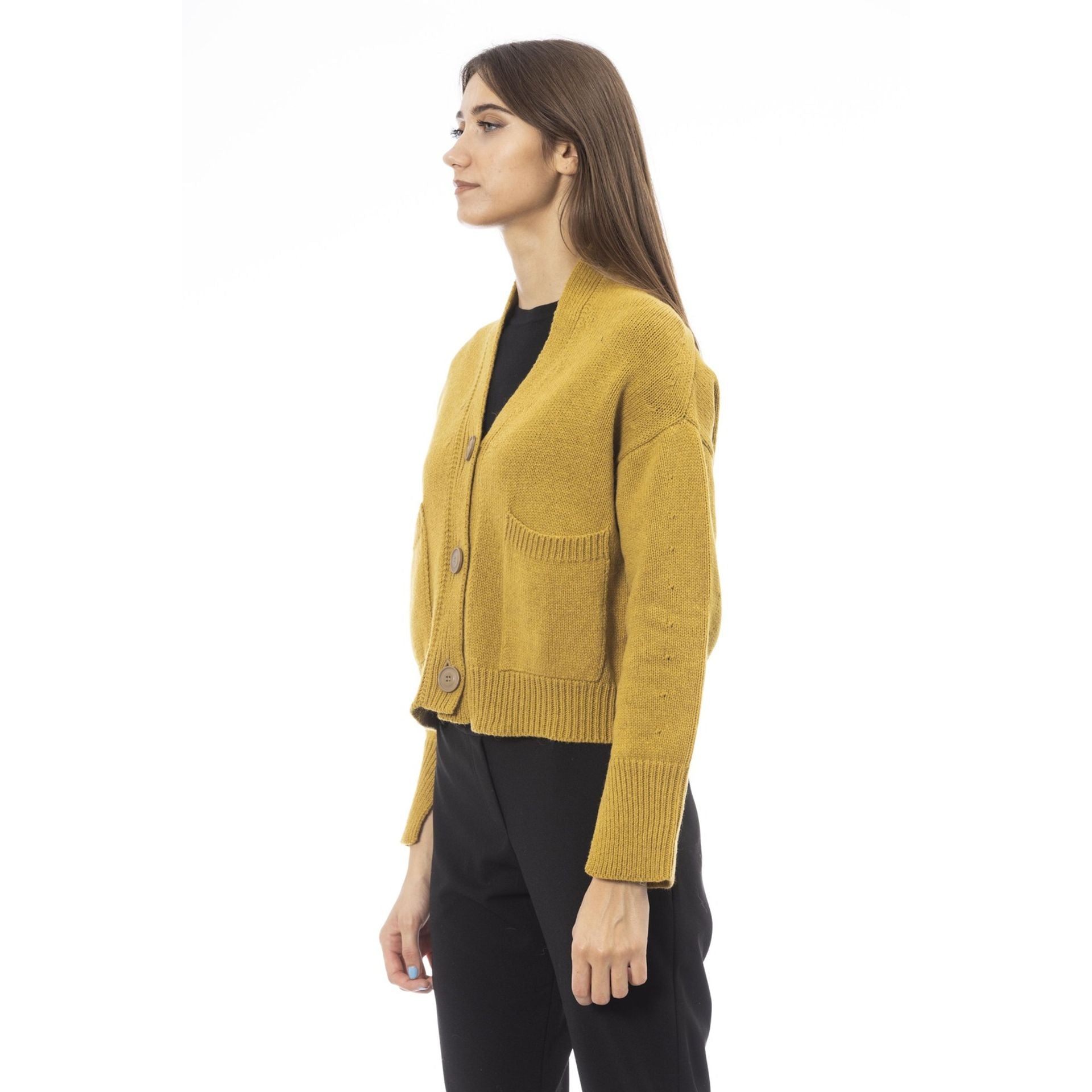 Suéteres Alpha Studio 