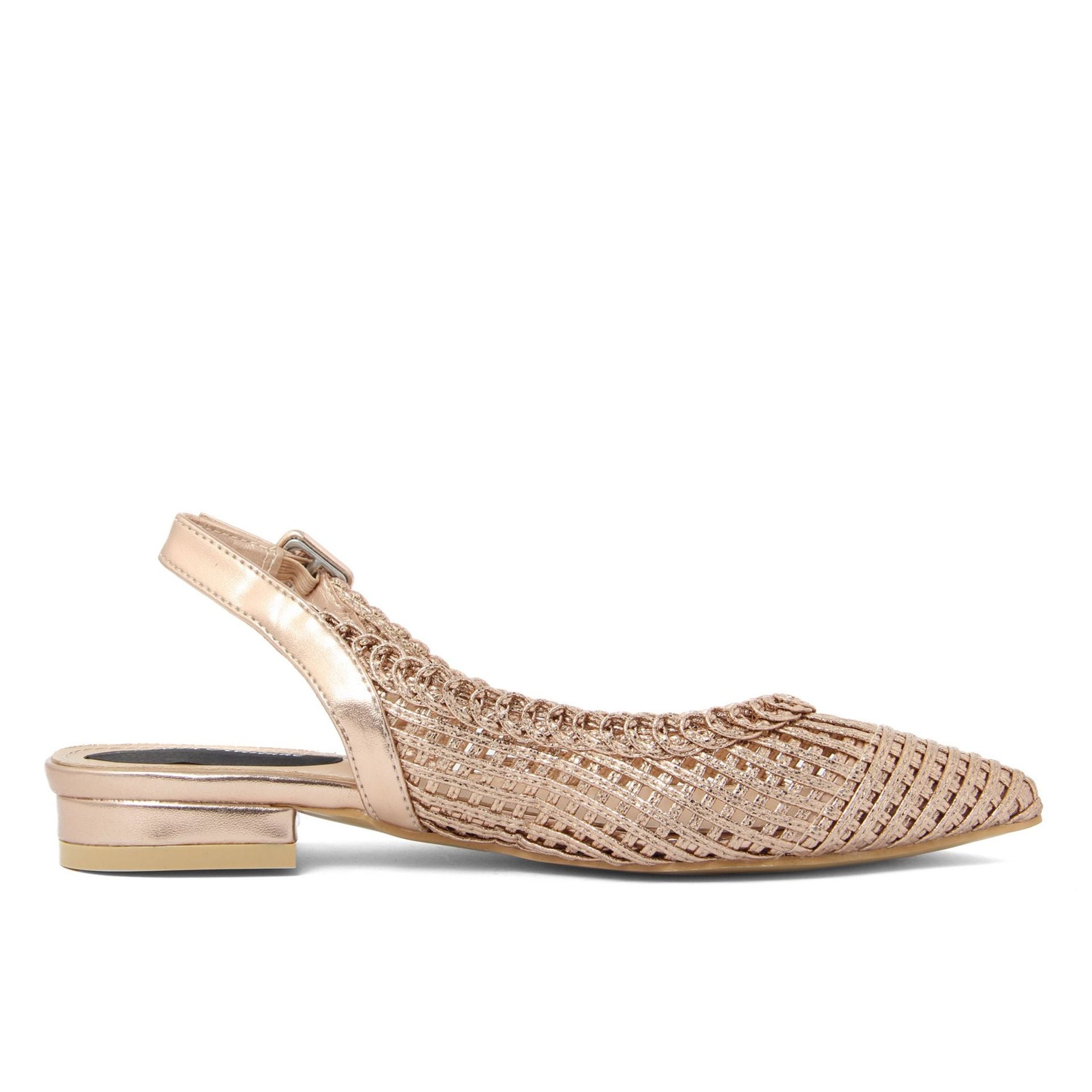 Sandalias con actitud de moda 